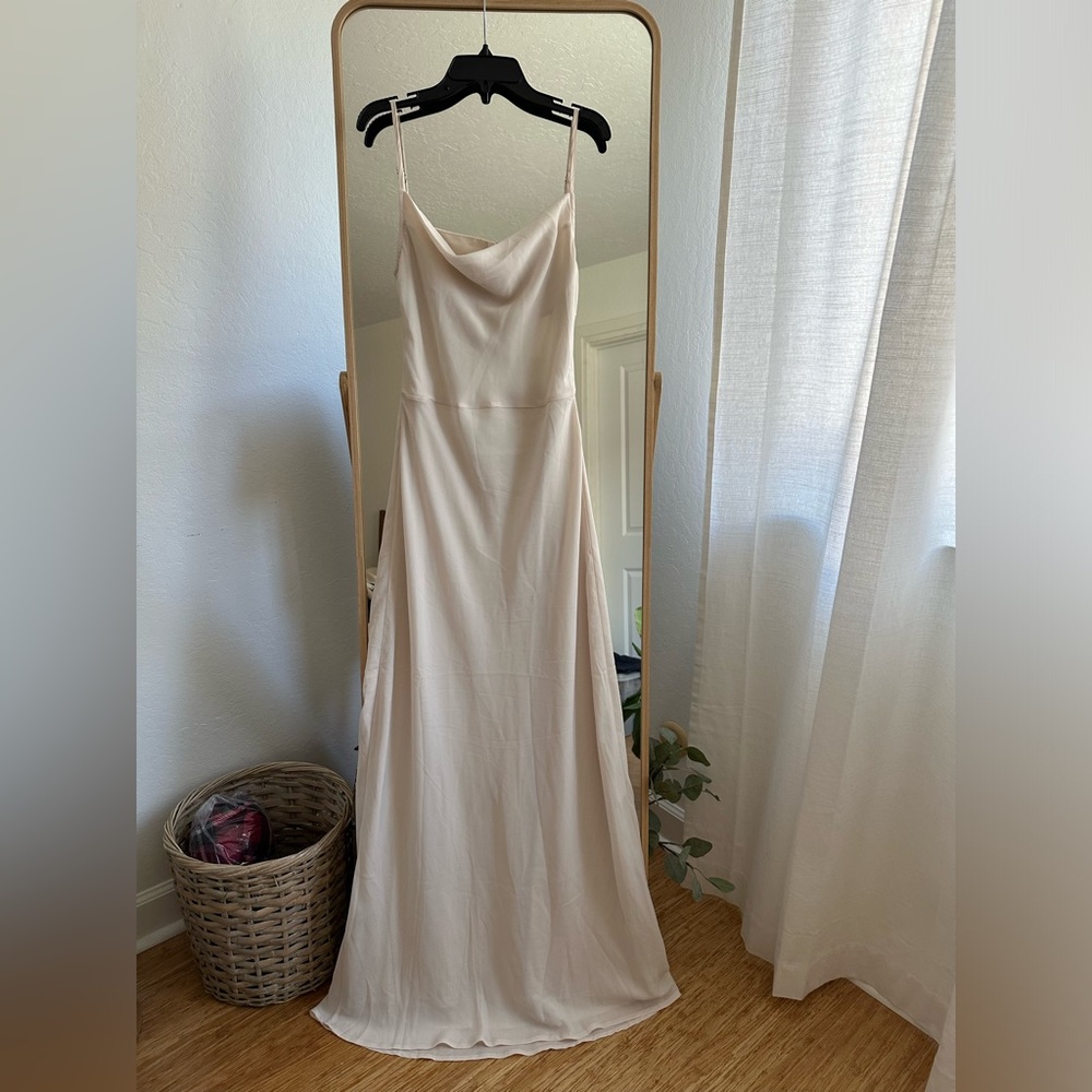 NWT ASOS Pretty Lavish Bridesmaid backless chiffon maxi dress champagne, Sz 4